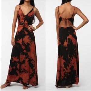 UO - Yaya Nom de Plume tie dye maxi dress